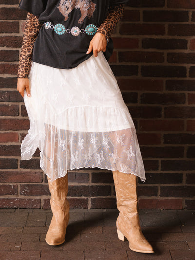 Kinda Ranchy Floral Turquoise Concho Link Belt Plus