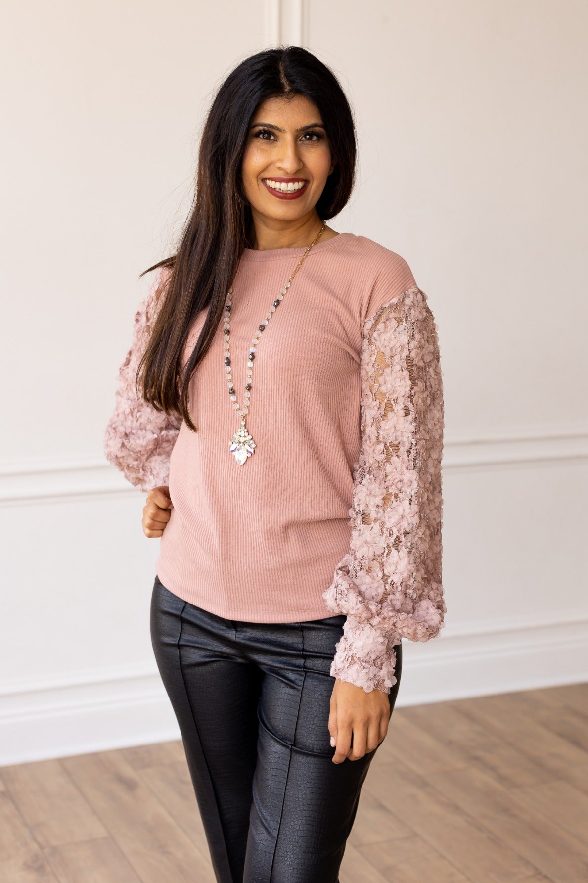 miss-perfect-mauve-floral-mesh-sleeve-southern-grace-wholesale