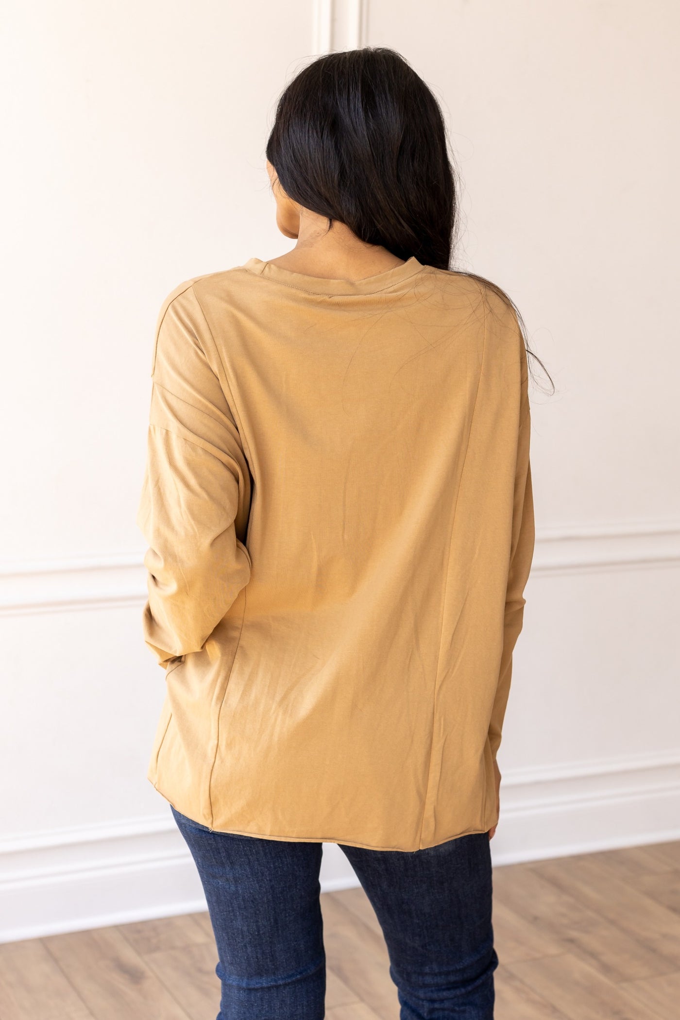 Tan Long-sleeved T-shirts With Side Stitching