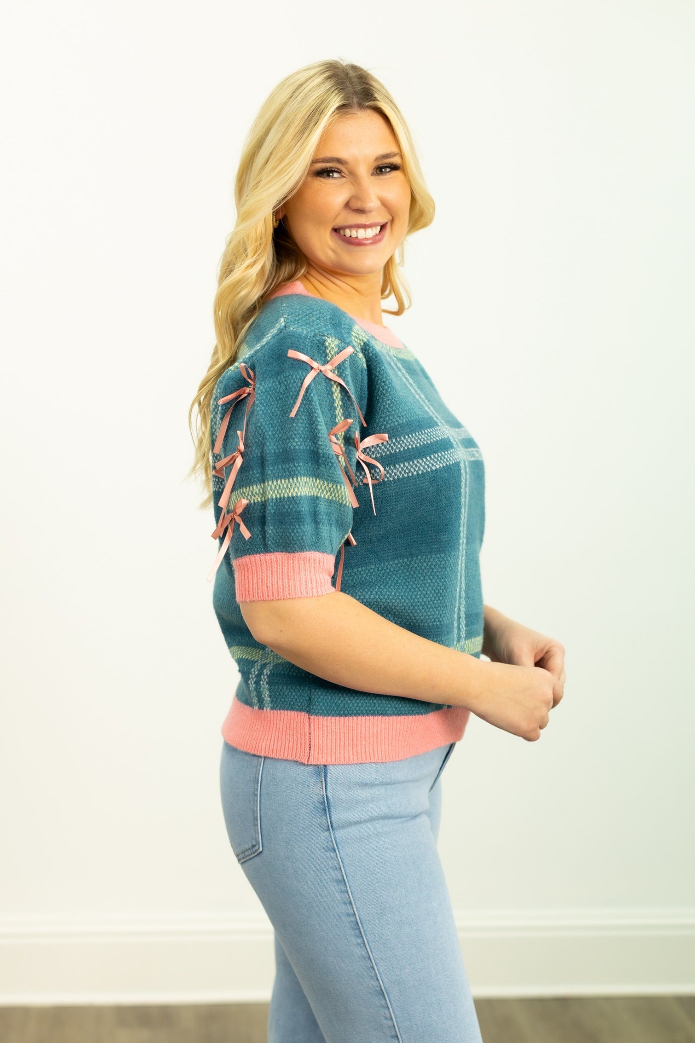 Plaid Sweater with Puff Sleeves