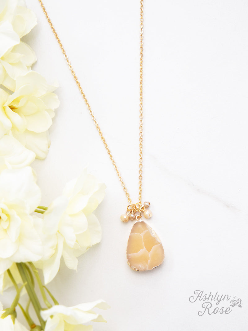 Makes you Stand out Stone Pendant Necklace, Topaz
