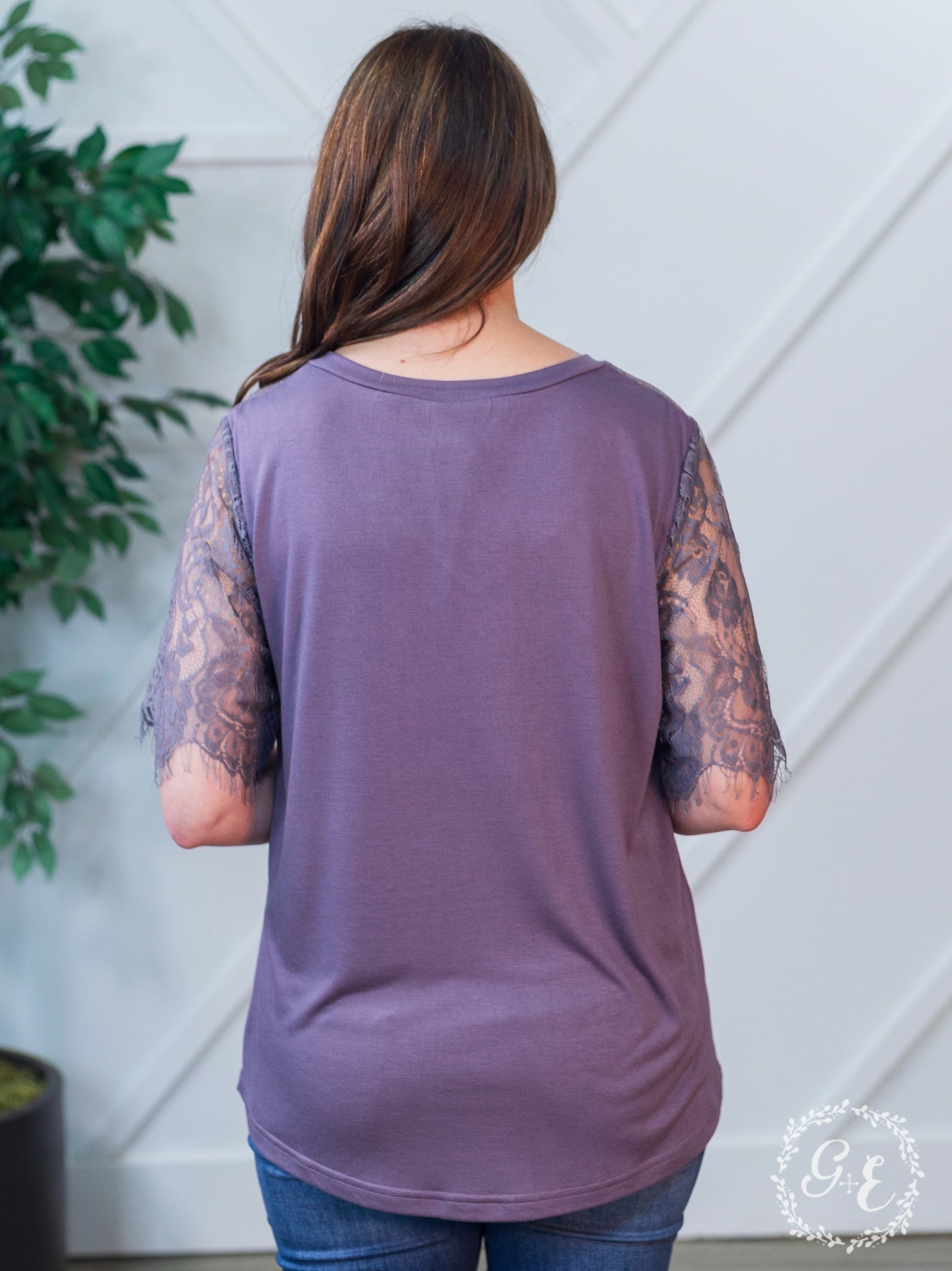 Montana Moon V-Neck Lace Short Sleeve Top in Charcoal Purple