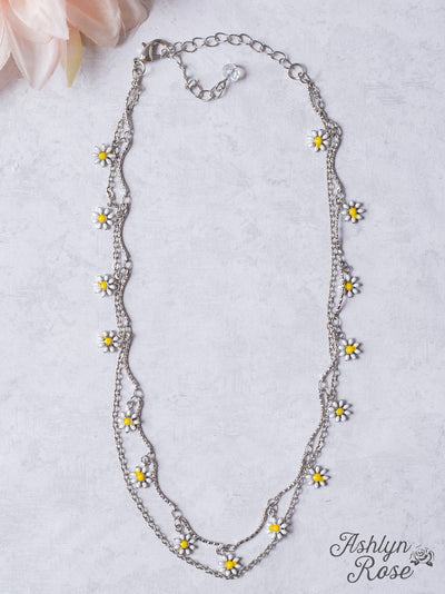 Gilded Blooms: Embrace Spring with the Silver Daisy Pendant Necklace