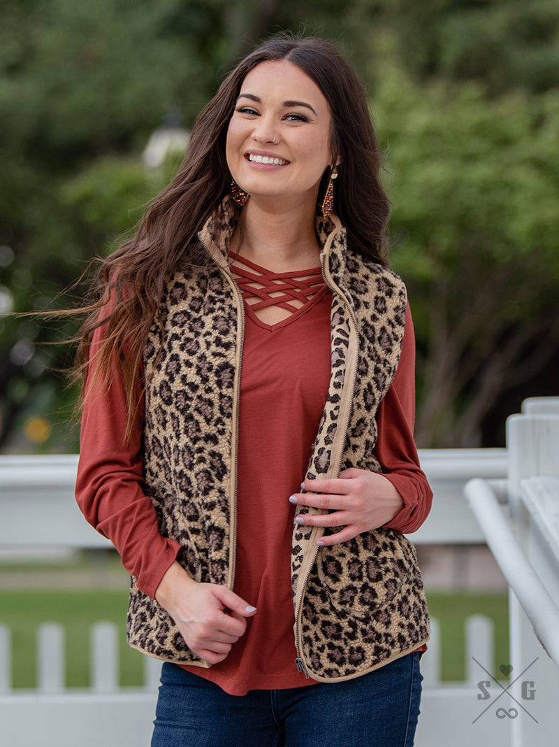 The Teddy Vest with Pockets, Leopard